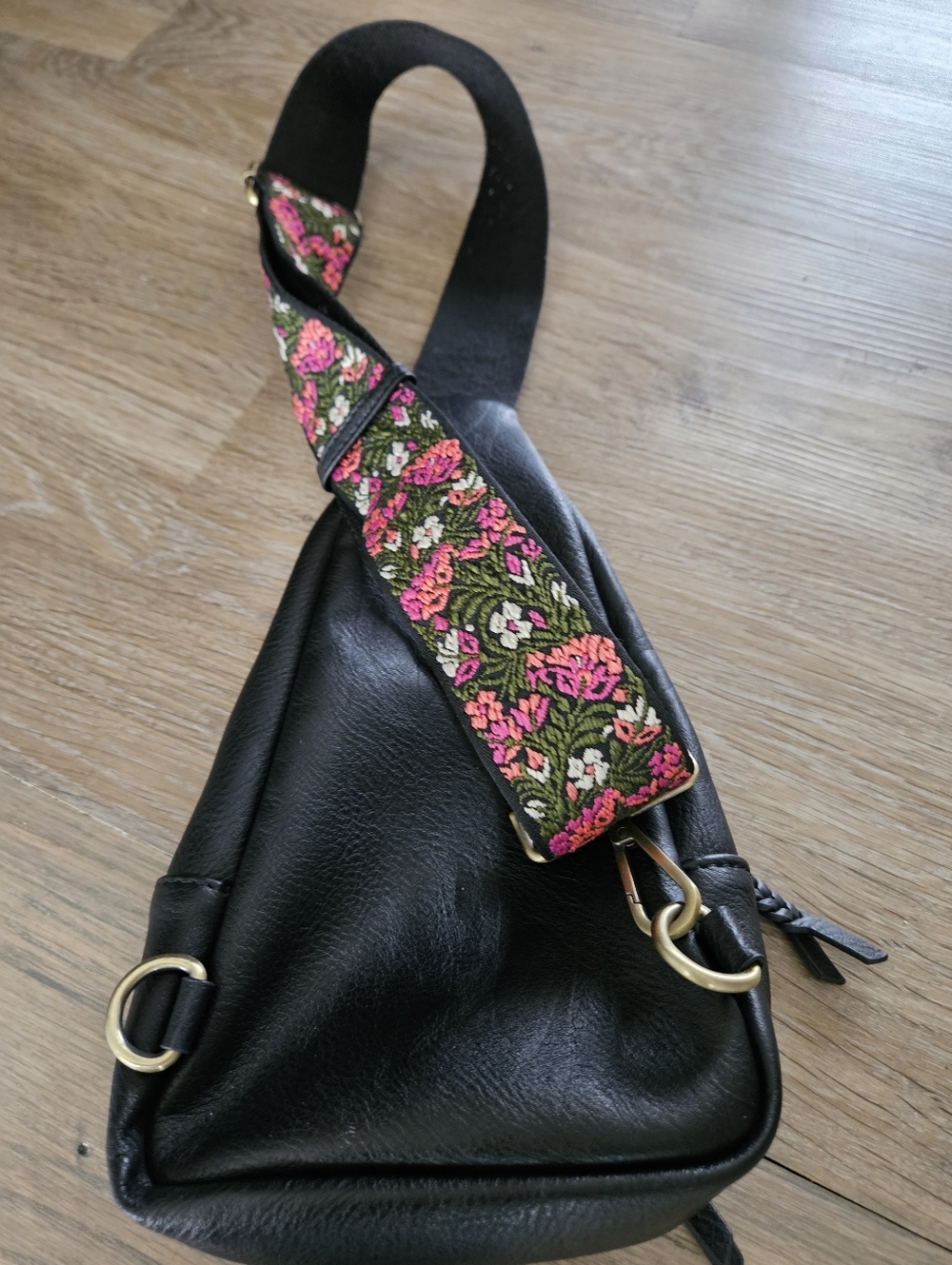Antik Kraft Tasha Webbing Strap Sling Bag In Black Vegan Leather - Picture 4 of 5